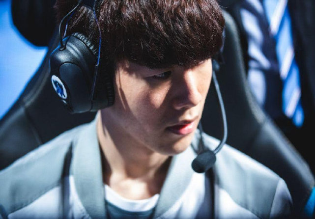 帮助蓝军艰 帮助蓝军艰