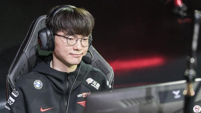 老板苦苦支 老板苦苦支